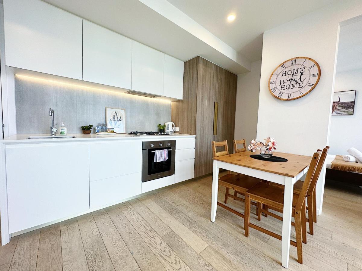 Apartamento Beautiful Skyview Cbd Highrise 3Beds With Carpark Available Melburne Exterior foto